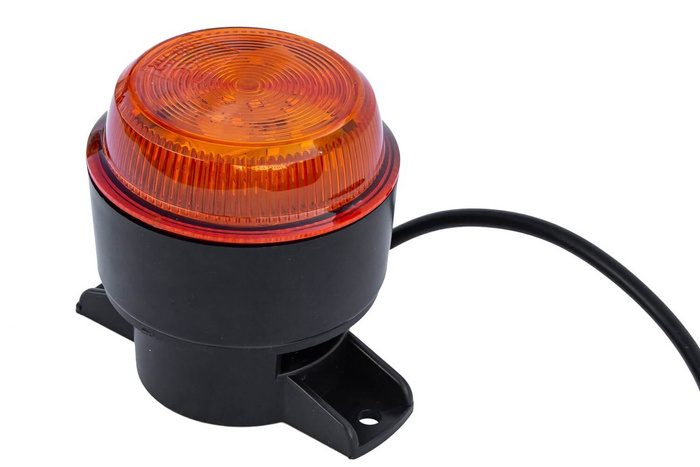 duplo train flashing orange light